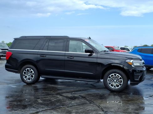 Used 2024 Ford Expedition Max XLT AWD/4WD image 8