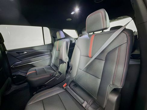 New 2026 Chevrolet Traverse RS w/ LPO, Floor Liner Package AWD/4WD image 18
