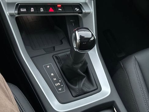 New 2025 Audi Q3 2.0T Premium image 21