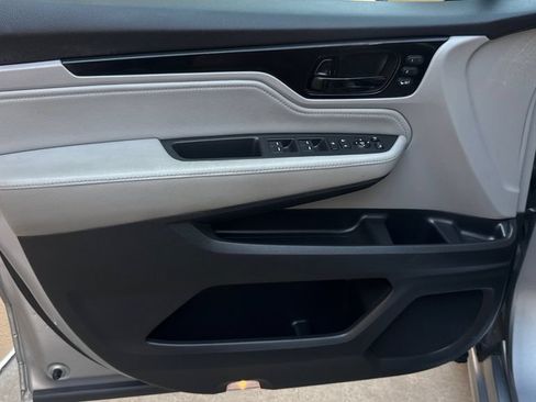 Used 2018 Honda Odyssey Elite image 26