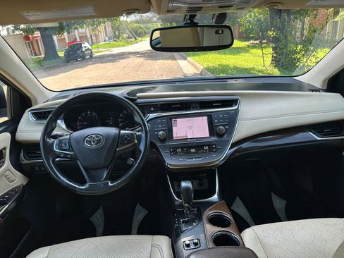 Used 2014 Toyota Avalon Limited FWD image 14