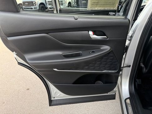 Used 2022 Hyundai Santa Fe SEL Premium image 12