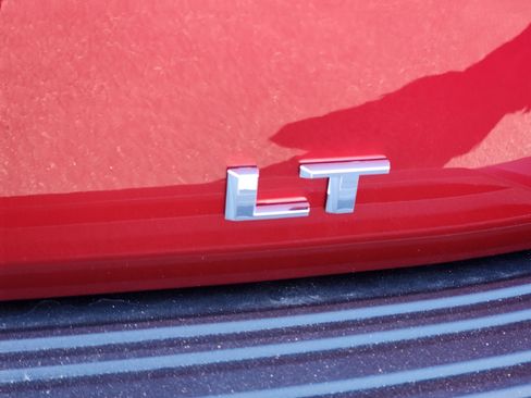 New 2026 Chevrolet Suburban LT w/ Comfort Package image 11