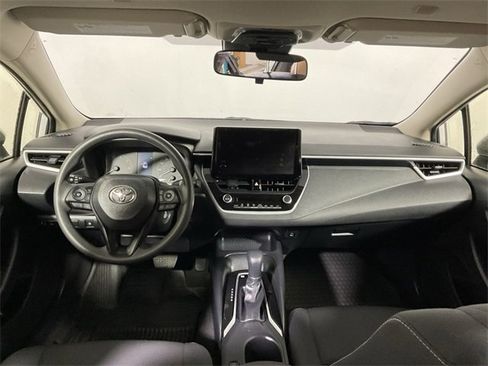Used 2024 Toyota Corolla LE image 21