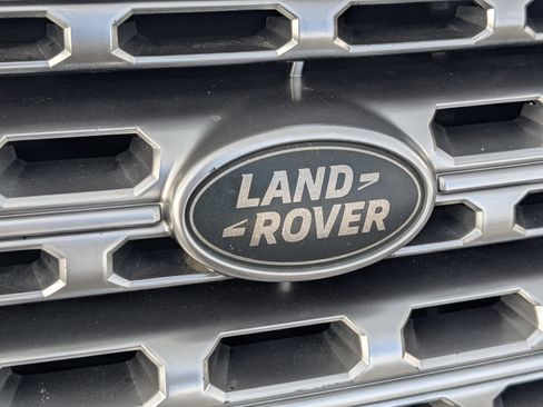 Used 2017 Land Rover Range Rover HSE AWD/4WD image 34