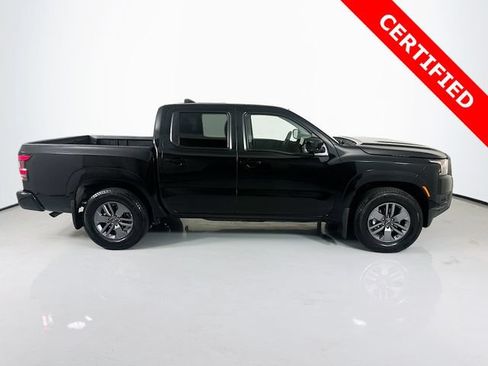 Used 2025 Nissan Frontier SV RWD image 10