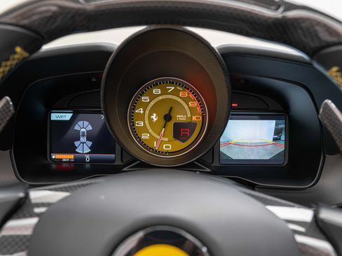 Certified 2021 Ferrari F8 Tributo RWD image 45