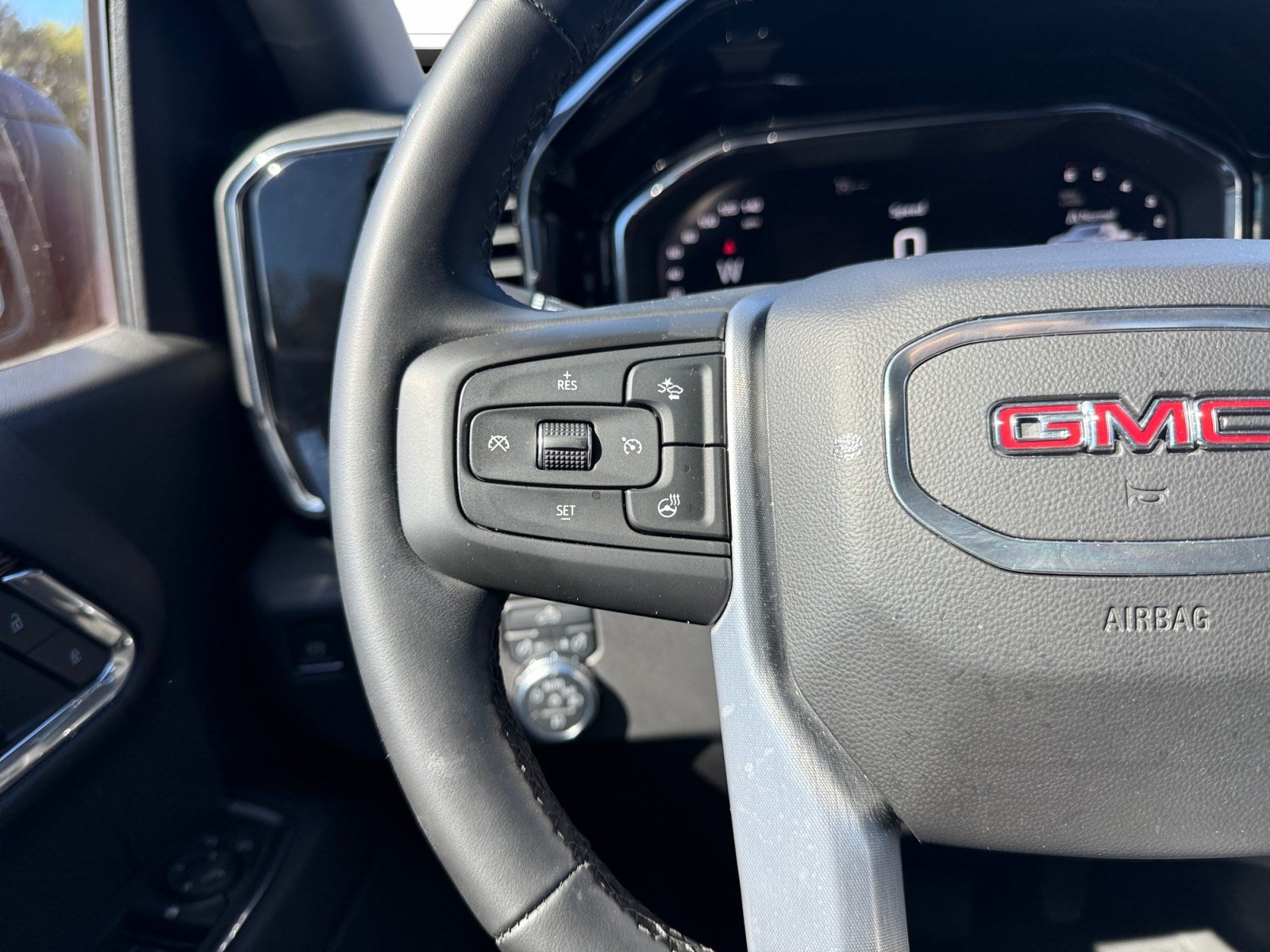Used 2025 GMC Sierra 1500 Elevation AWD/4WD image 24