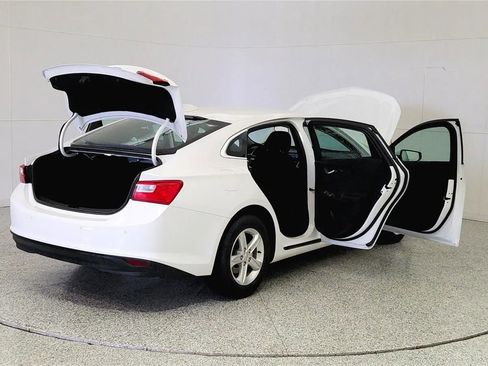 Used 2024 Chevrolet Malibu LT FWD image 12