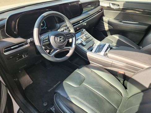 Used 2024 Hyundai Palisade Calligraphy FWD image 9