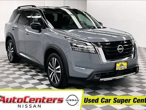 Used 2024 Nissan Pathfinder Platinum AWD/4WD image 1