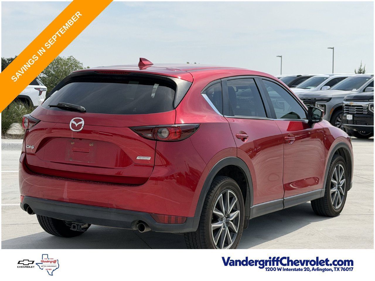 Used 2018 MAZDA CX-5 Touring w/ Preferred Equipment Package FWD image 4