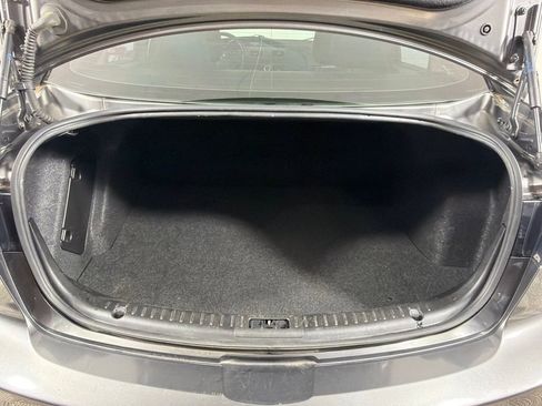 Used 2012 MAZDA MAZDA3 i Touring FWD image 18