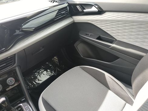 Certified 2023 Volkswagen Taos S FWD image 14