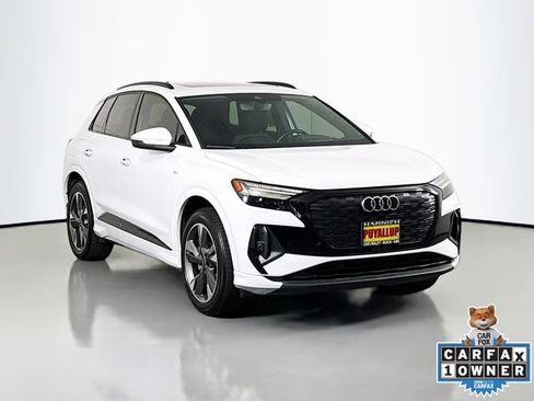 Used 2024 Audi Q4 e-tron Prestige image 1