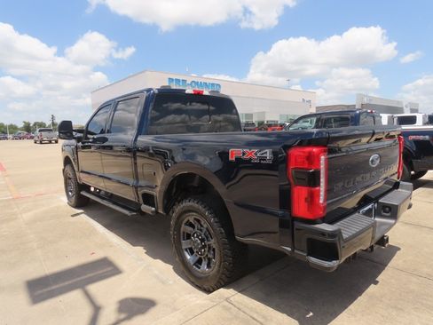 Used 2023 Ford F250 Lariat w/ Lariat Ultimate Package AWD/4WD image 16
