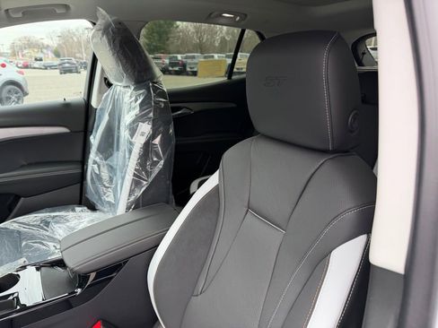 New 2026 Buick Envision Sport Touring AWD/4WD image 16