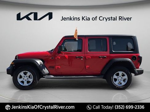 Used 2022 Jeep Wrangler Unlimited Sport AWD/4WD image 13