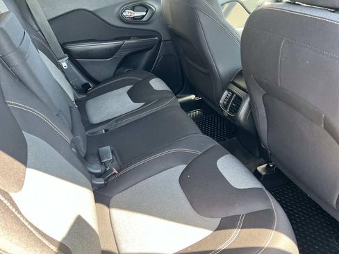 Used 2015 Jeep Cherokee Sport w/ Cold Weather Group image 43