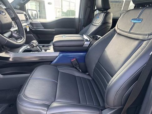 New 2025 Ford F150 Platinum w/ FX4 Off-Road Package image 21
