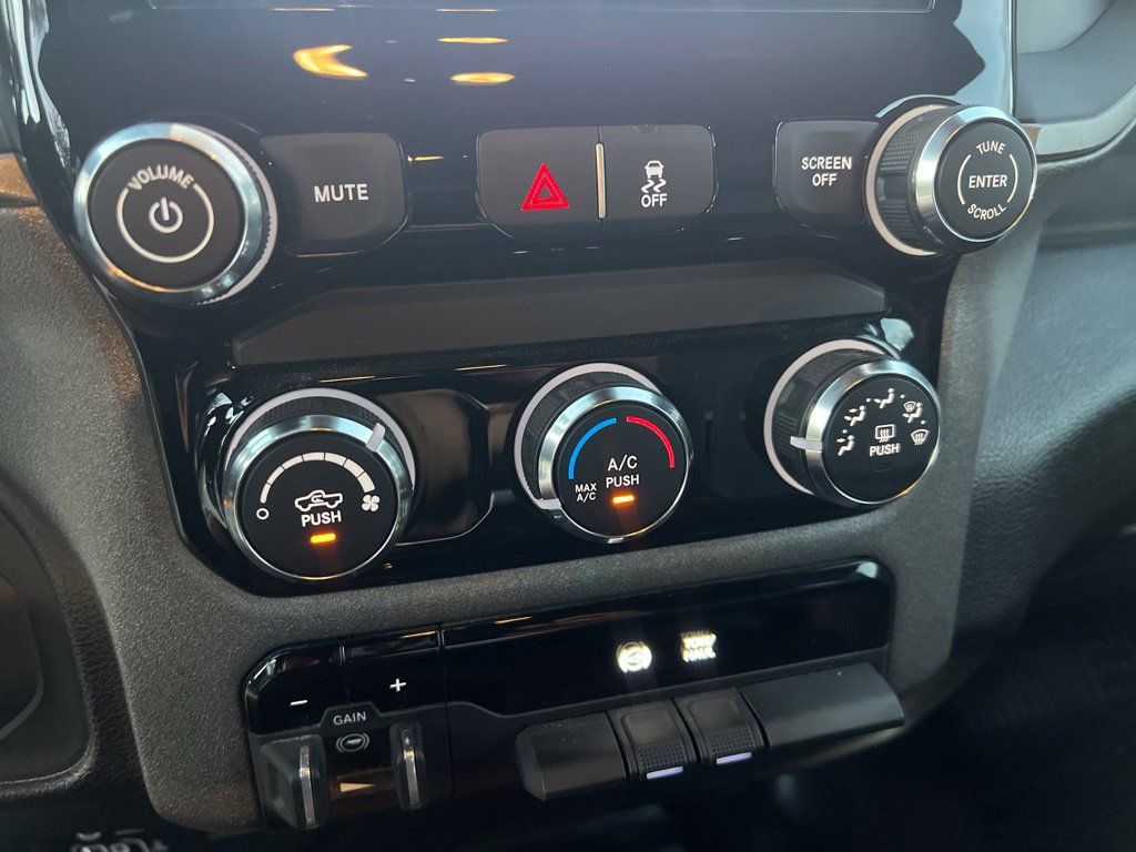 Used 2025 RAM 3500 Tradesman AWD/4WD image 30