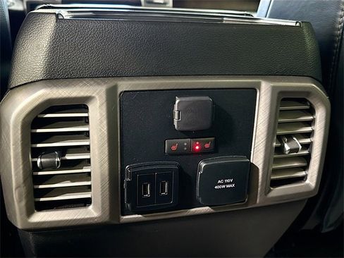 Used 2018 Ford F150 Limited image 25