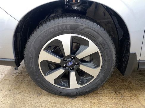 Used 2018 Subaru Forester 2.5i Premium image 19