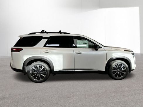 New 2026 Nissan Pathfinder Platinum AWD/4WD image 34
