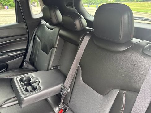 Used 2025 Jeep Compass Trailhawk AWD/4WD image 25