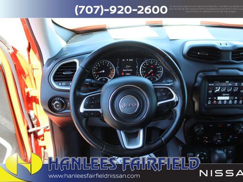 Used 2019 Jeep Renegade Latitude w/ Cold Weather Group AWD/4WD image 15
