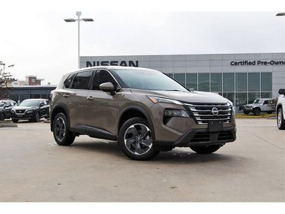 Used 2024 Nissan Rogue SV