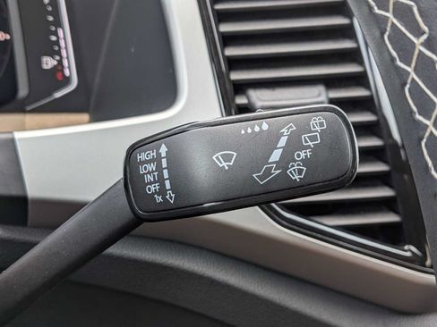 Used 2023 Volkswagen Atlas SE AWD/4WD image 24