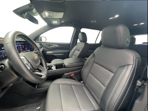 Used 2026 Chevrolet Traverse LT FWD image 17