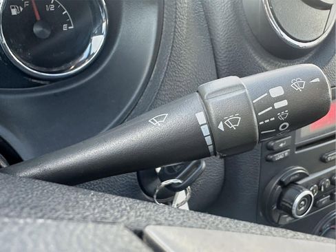 Used 2008 Pontiac G6 GT w/ Premium Package FWD image 24