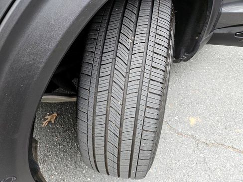 Used 2020 Ford Explorer ST w/ Premium Technology Package image 29