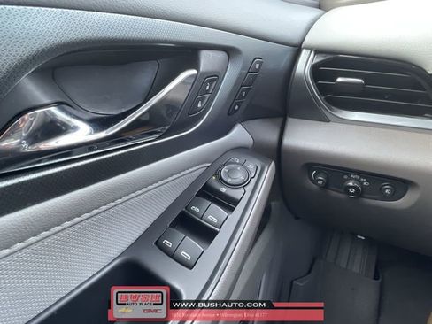 Used 2019 Chevrolet Traverse Premier w/ Driver Confidence II Package image 18