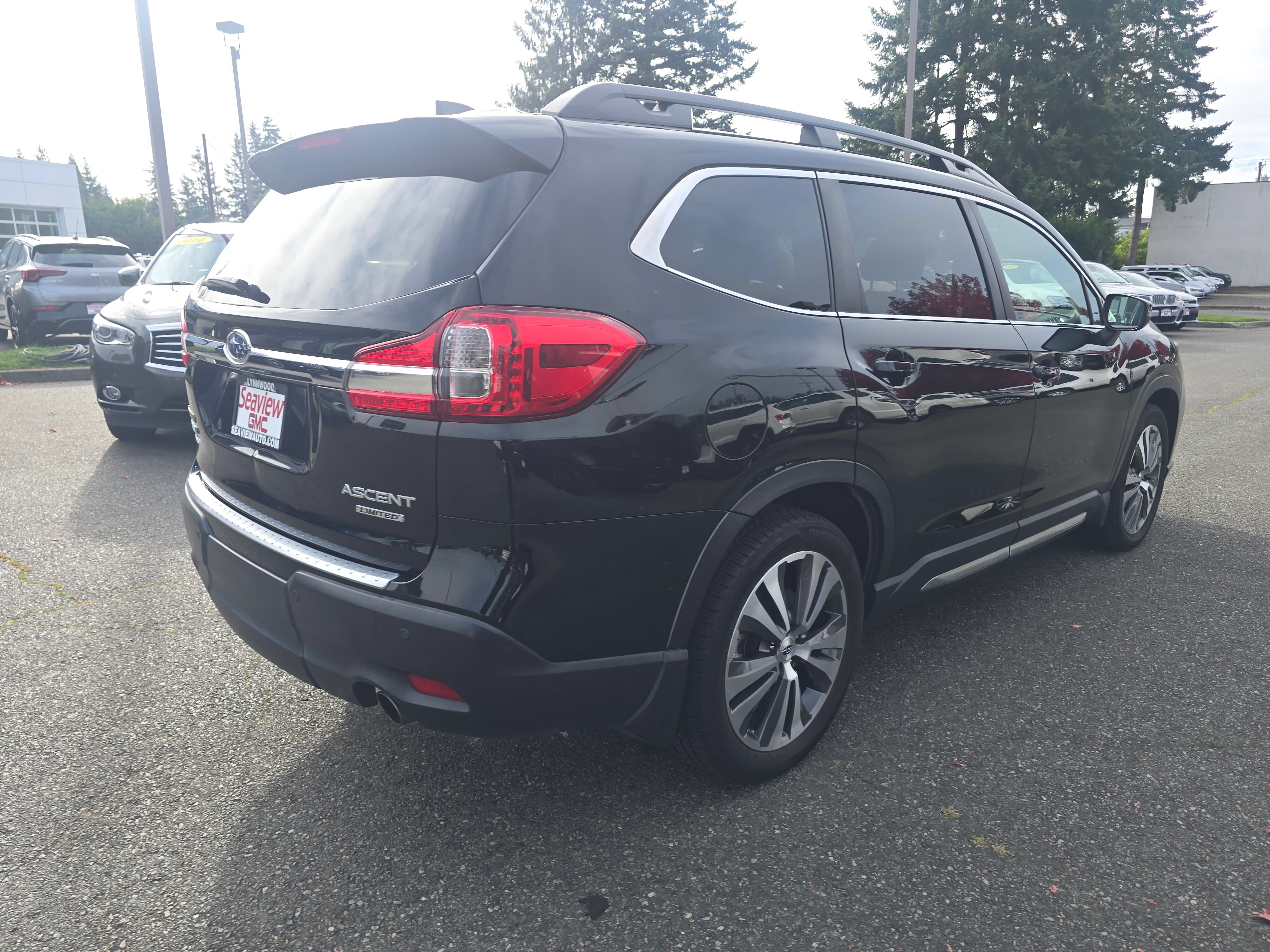 Used 2019 Subaru Ascent Limited AWD/4WD image 7