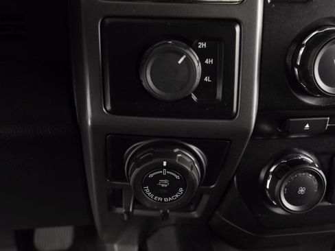 Used 2016 Ford F150 XLT w/ Equipment Group 302A Luxury AWD/4WD image 30