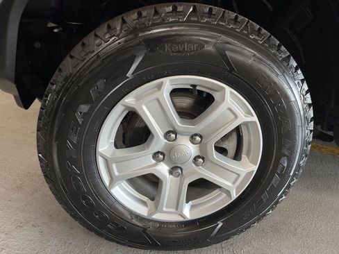 Used 2023 Jeep Wrangler Sport S w/ Sun And Sound Package image 5