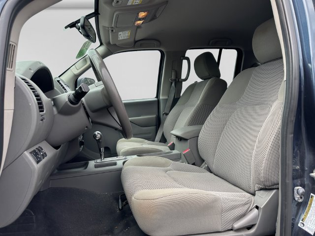 Used 2018 Nissan Frontier SV w/ Value Truck Package AWD/4WD image 12