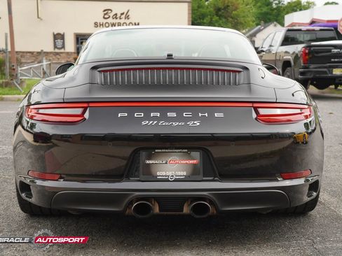 Used 2018 Porsche 911 Targa 4S AWD/4WD image 6