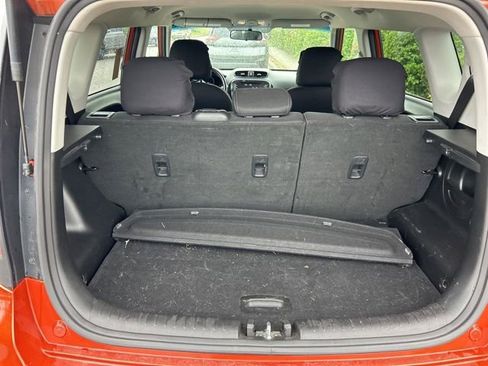 Used 2018 Kia Soul + FWD image 11