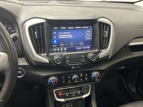 Certified 2022 GMC Terrain SLT w/ Tech Package image 18
