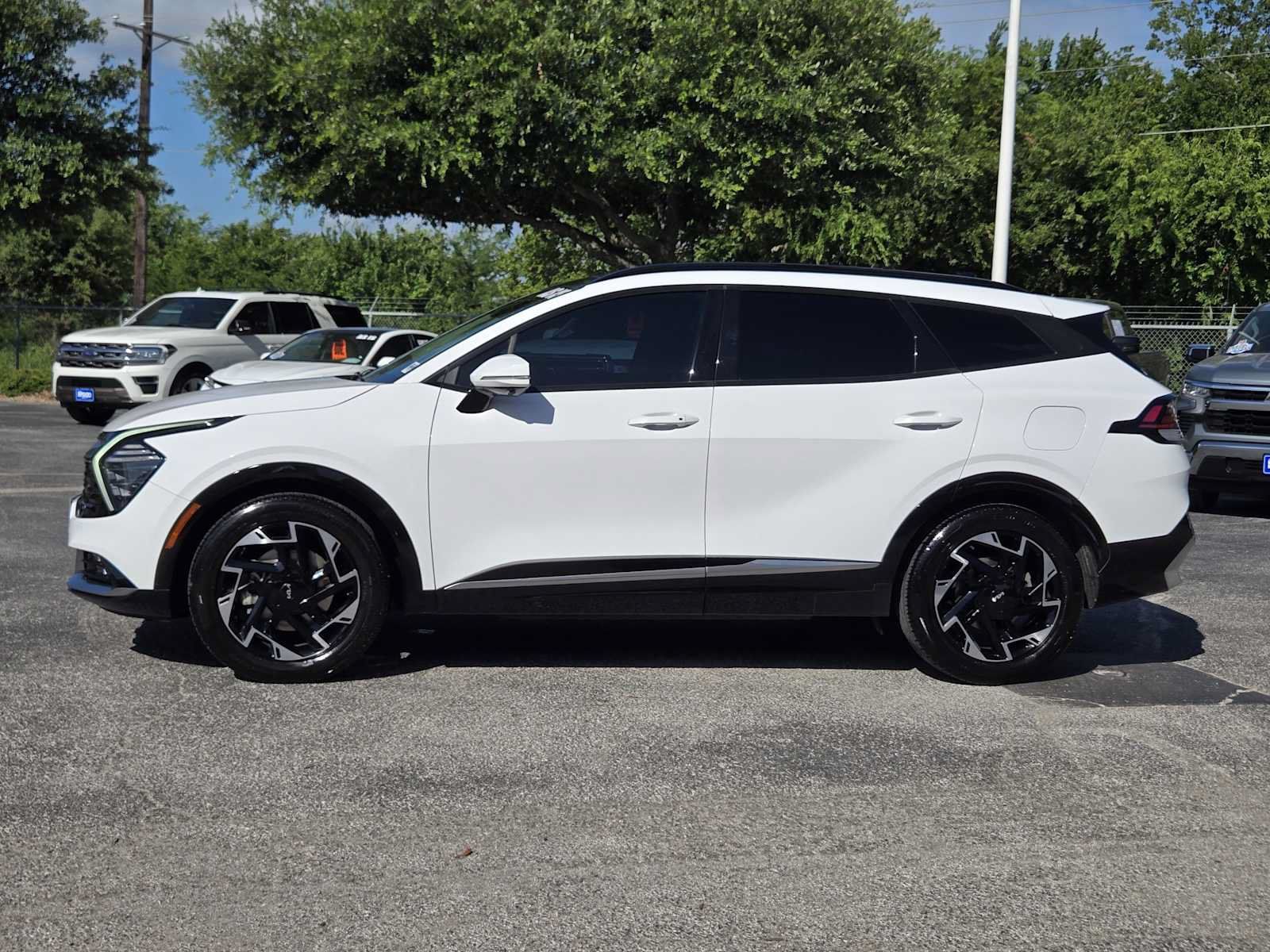 Used 2023 Kia Sportage SX FWD image 4
