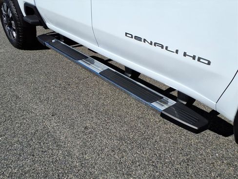 New 2026 GMC Sierra 2500 Denali w/ Denali Reserve Package image 18