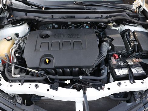 Used 2017 Toyota Corolla iM image 23