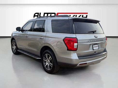 Used 2022 Ford Expedition XLT RWD image 5