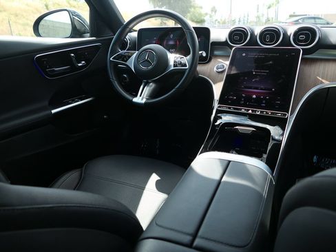 Used 2025 Mercedes-Benz C 300 4MATIC Sedan image 26