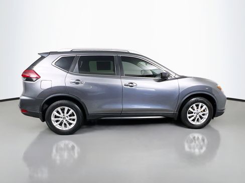 Used 2020 Nissan Rogue S w/ Special Edition Package FWD image 3