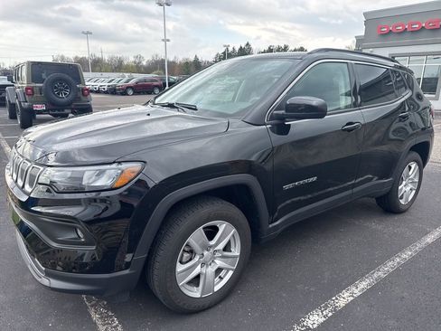 Used 2022 Jeep Compass Latitude w/ Sun and Sound Group image 6